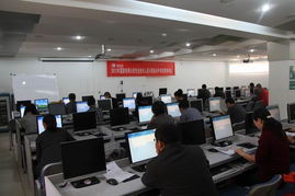 2012年专业技术人员计算机水平考试顺利在培训中心开考